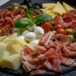 The kafenion: а не выпить ли нам по чашечке кофе?
